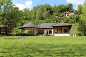 Exklusives Einfamilienhaus in ruhiger Lage von Weyer